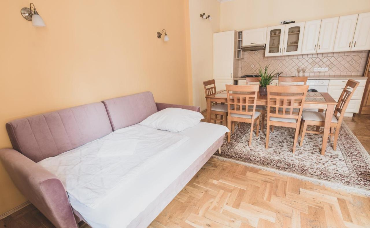 Cybulskiego Guest Rooms Красков Екстериор снимка